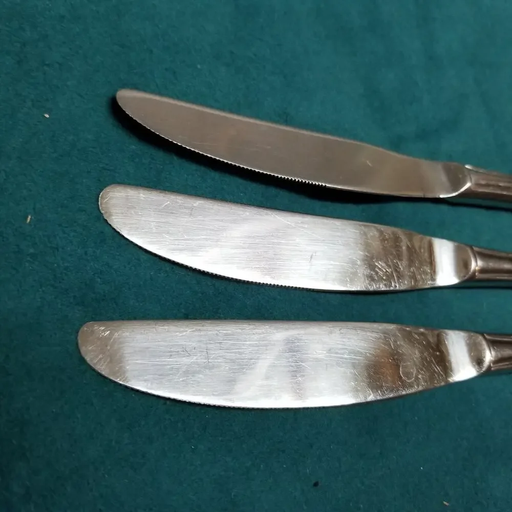 Set Of 3 Oneida Gatsby Knives Northland Stainless 8 3/4